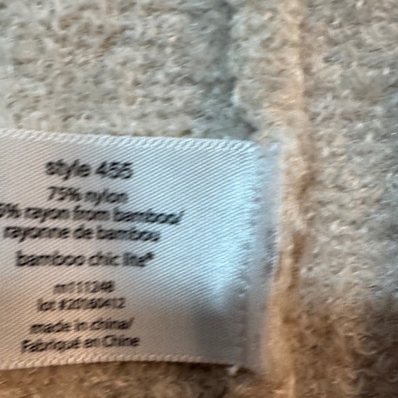 Barefoot Dreams Cozy Chic Style #455 Lite Weekend Wrap One Size Stone 48" X 55" - Picture 6 of 9